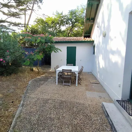 Holiday home Bea *